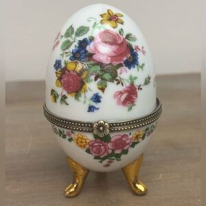 Vintage Floral Ceramic Decorative Egg-Shaped Hinged Box with Gold Accents